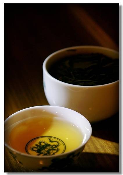 【 独赏奇兰香】