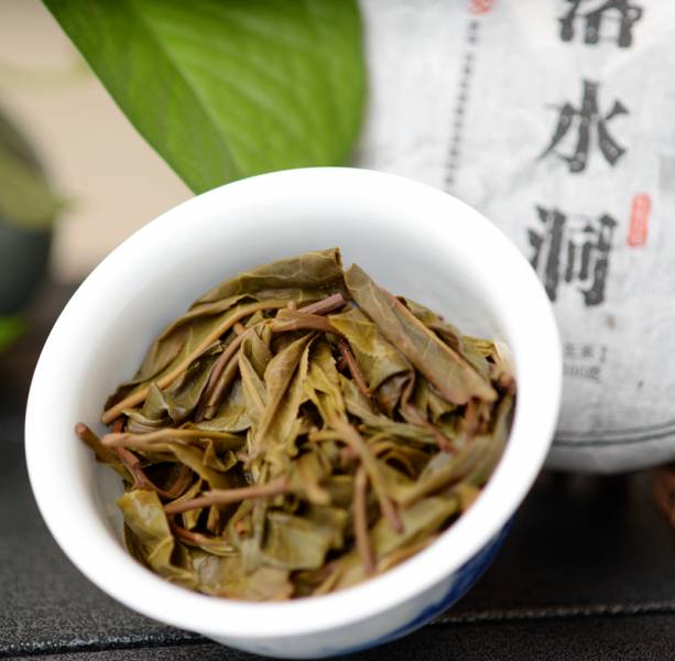 【顺来茶业】 2017年春易武落水洞古树茶 200克片